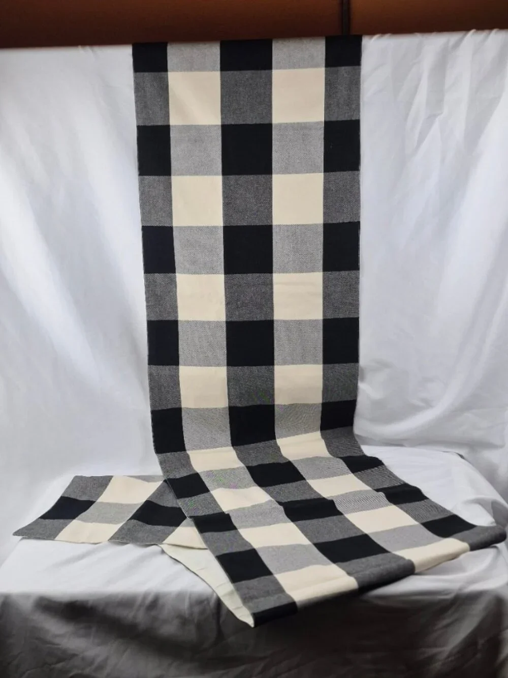Pottery Barn Buffalo Checkered Table Runner, Table Cloth/Throw & 6 Napkins